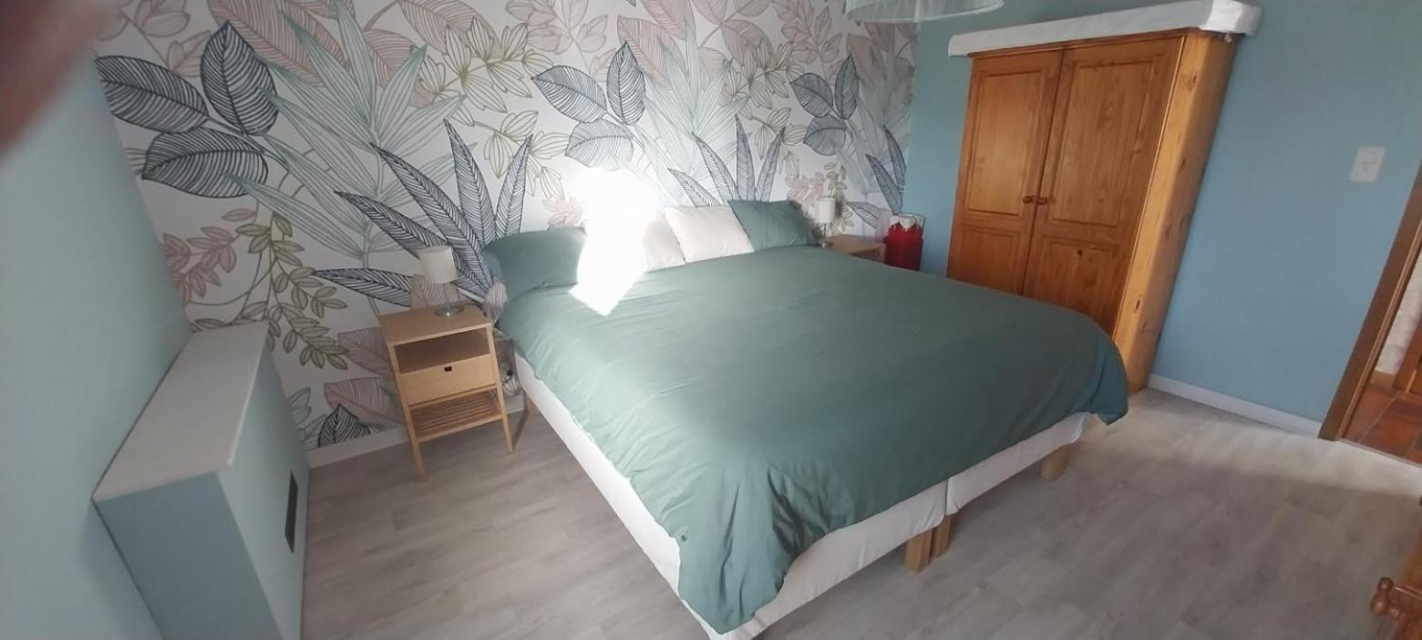 Le Refuge Du Grand Mitan Villa Isieres Luaran gambar